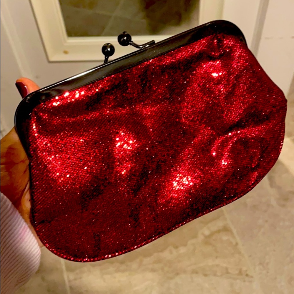 ❤️ Red, sequin clutch